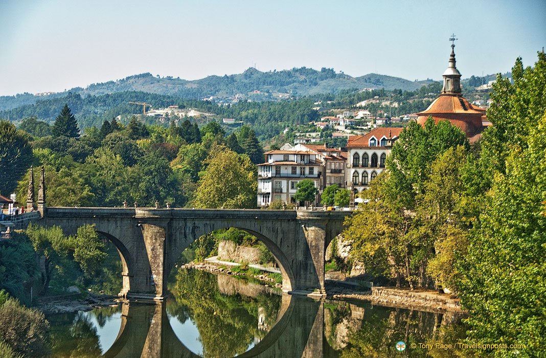 Descubra la belleza del Duero con este crucero CRUCEROS DUERO CRUCEIROS DOURO DOURO RIVER CRUISES CRUCEROS POR EL DUERO CRUCEROS PORTUGAL CRUCEROS FLUVIALES OTOÑO CRUCEROS FLUVIALES VERANO